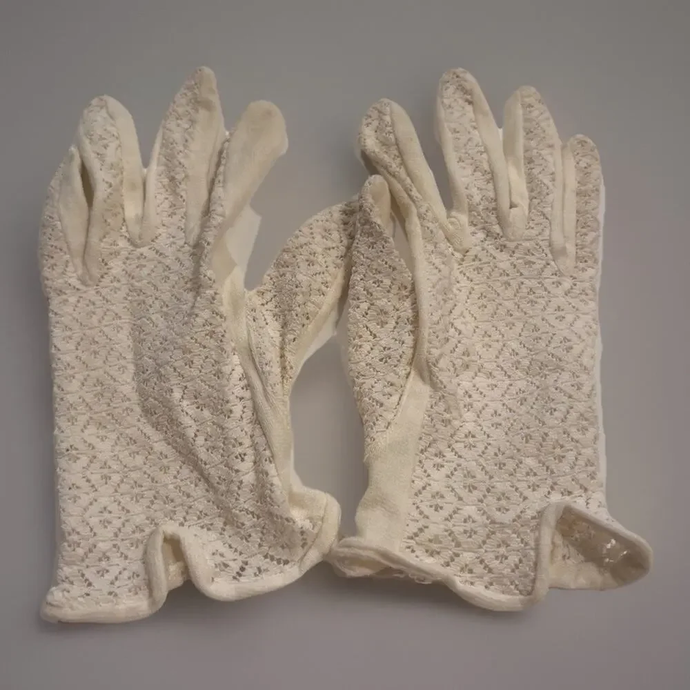 Vintage Ivory White Lace Sheer Short Stretch Gloves Romantic Feminine Cottage